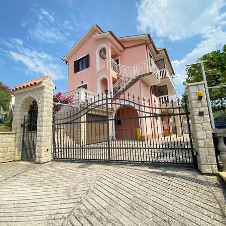 Appartamento House Rose Rabac Esterno foto