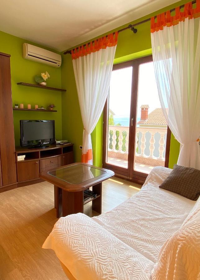 Appartamento House Rose Rabac Esterno foto